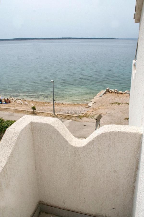 Apartments By The Sea Mandre, Pag - 4093 Kolan Dış mekan fotoğraf